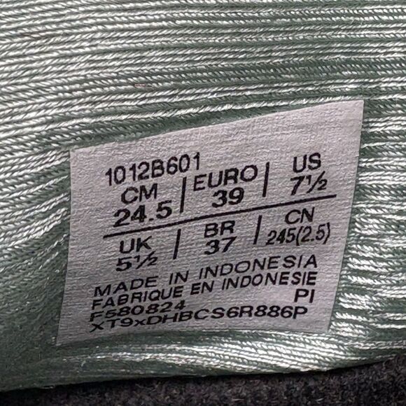 Asics GEL Nimbus 26 Women's Size 7.5 Running Shoes Athletic Sneakers Green - Picture 13 of 13